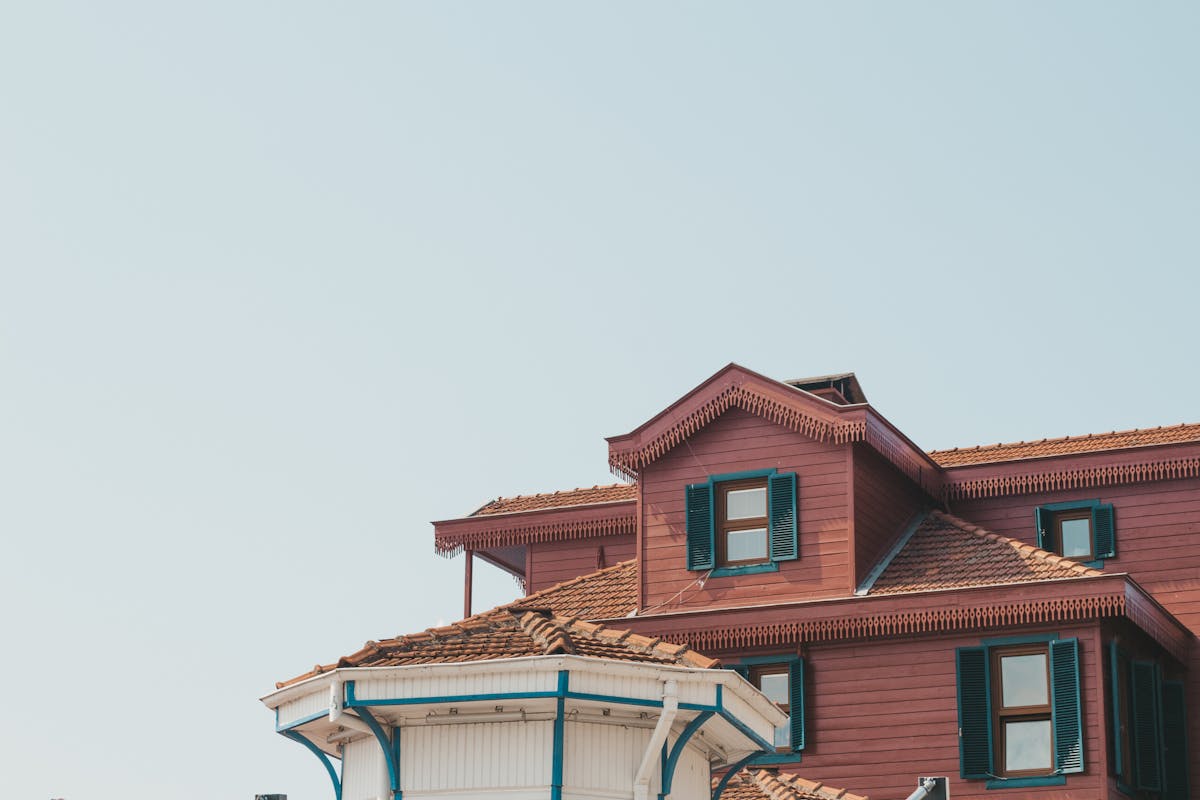 The Benefits of Choosing Custom Home Builders for New Construction in Santa Clara and San Mateo Counties